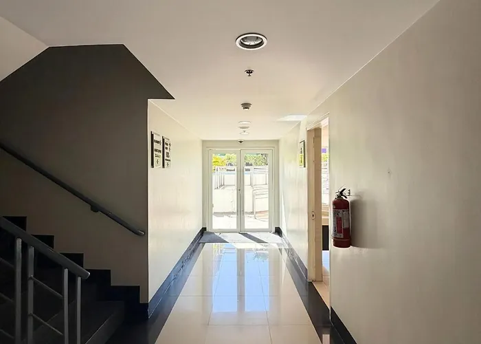 Zitan Luxury Pet-friendly By Easy